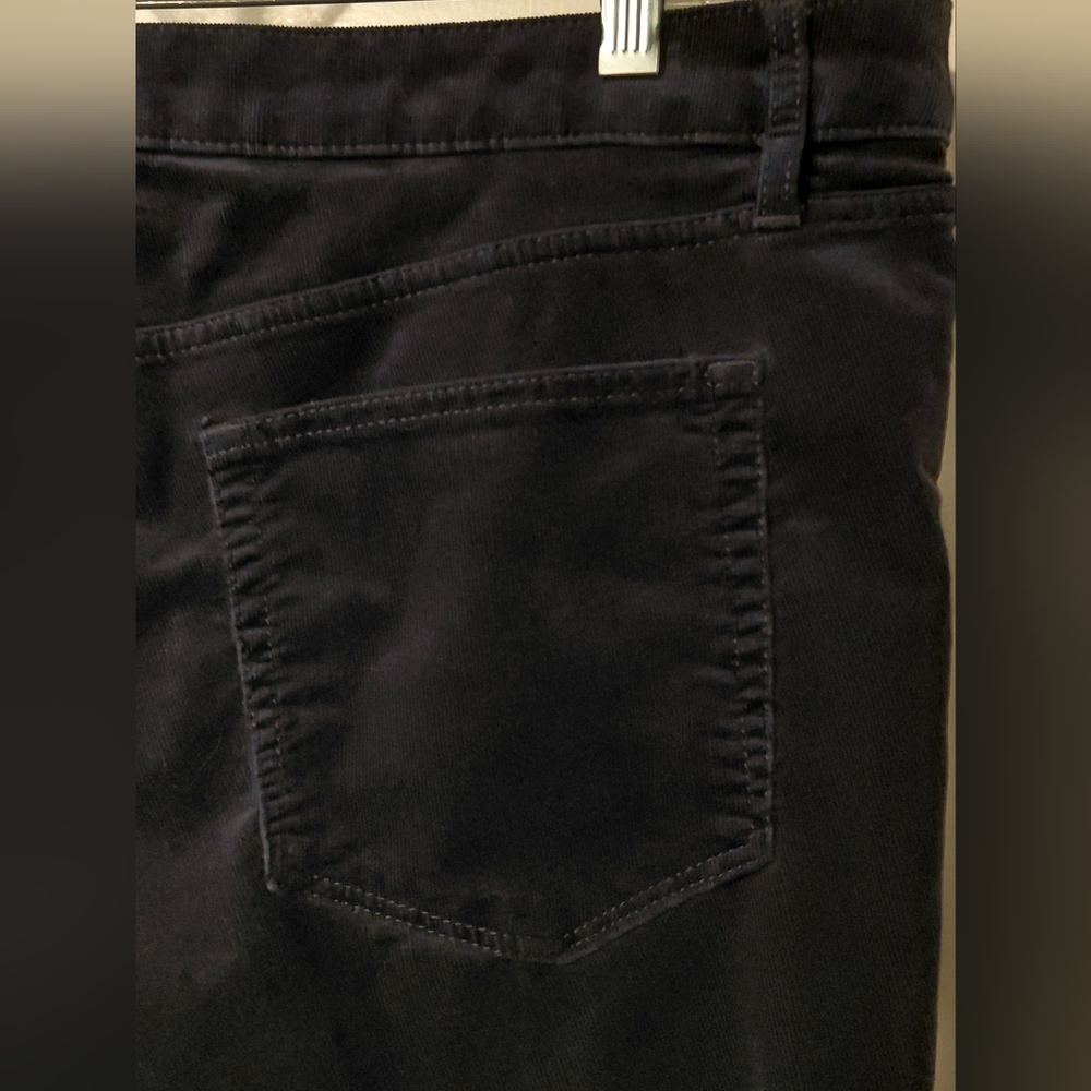 Black Corduroy Size 12 Curvy Skinny Inseam 27" Made and Loved Loft - Picture 4 of 10
